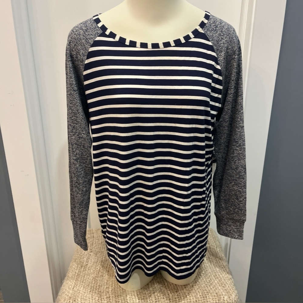 THML Women's Blue White Stripe Shirt Marled Sleeves Round‎ Neck Size Small